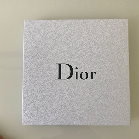 Dior Mat Collishaw limited edition butterfly scarf - Picture 3 of 5